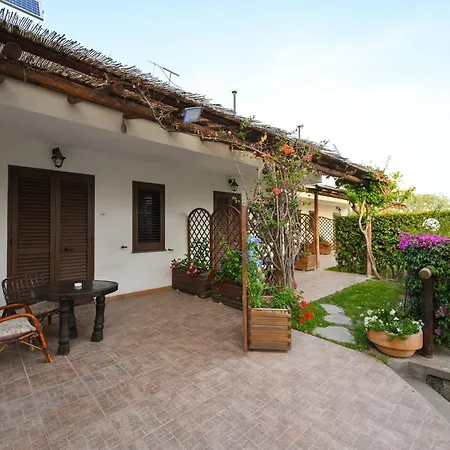 Tenuta Tara Bed & Breakfast 3*