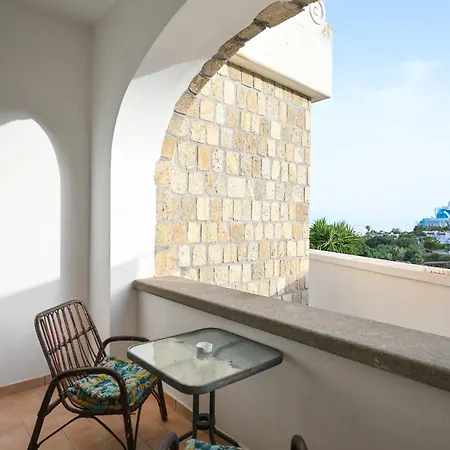 Bed & Breakfast Tenuta Tara 3*
