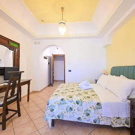 Tenuta Tara Sant'Angelo (Isola d'Ischia)