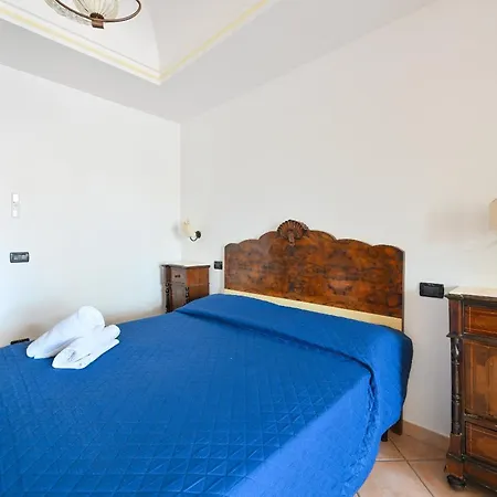 Bed & Breakfast Tenuta Tara 3*
