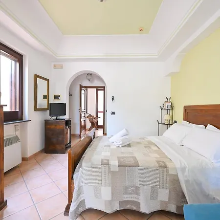 Bed & Breakfast Tenuta Tara