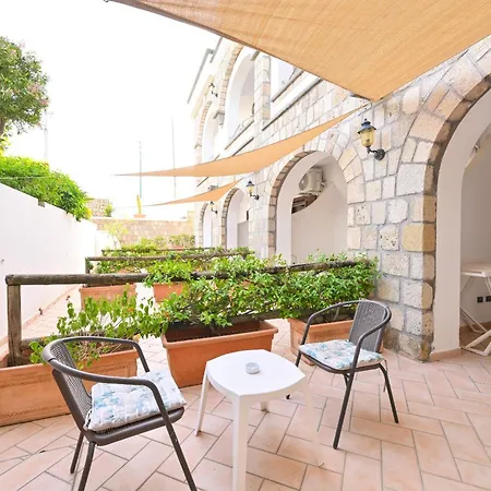 Tenuta Tara 3*