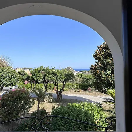 Couette-café Tenuta Tara 4*