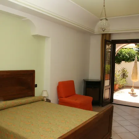 Tenuta Tara Couette-café 4*