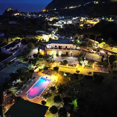 Bed & Breakfast Tenuta Tara 4*