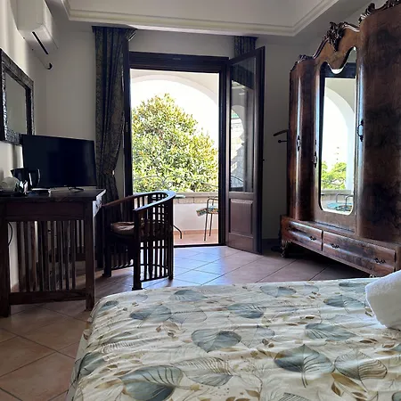 Tenuta Tara 4* Sant'Angelo (Isola d'Ischia)